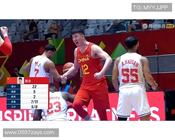 中国国奥男篮迎战乌克兰队全力争胜展现青春风采